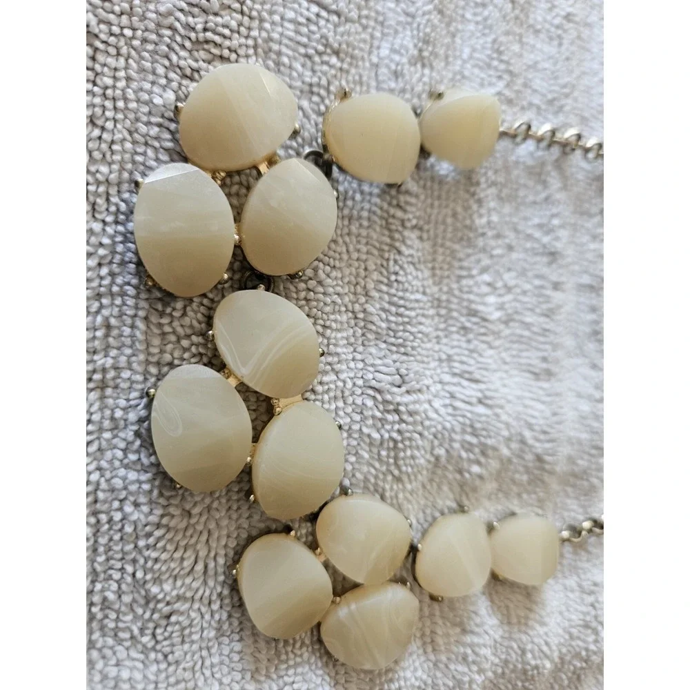 Necklace Cream Stones‎ Gold Tone Chain 18 Inch Costume Jewelry